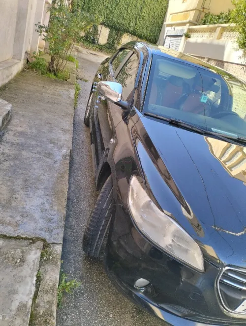 Peugeot 301 2015 Allure