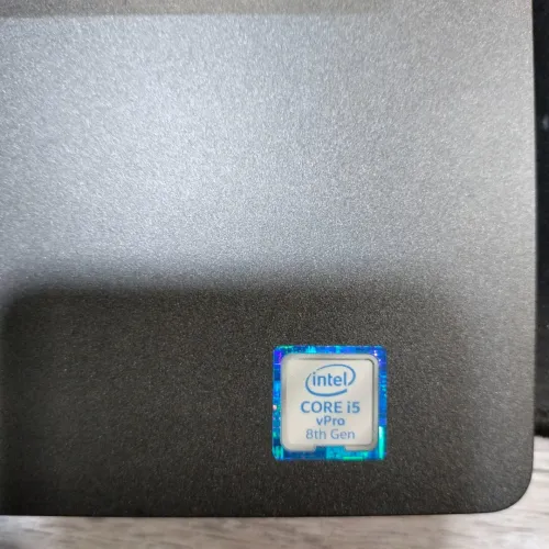 Dell I5-8eme / 8 Ga DDR4 /  256 NVMe / 14 FHD IPS / Batterie 4h + chargeur Original