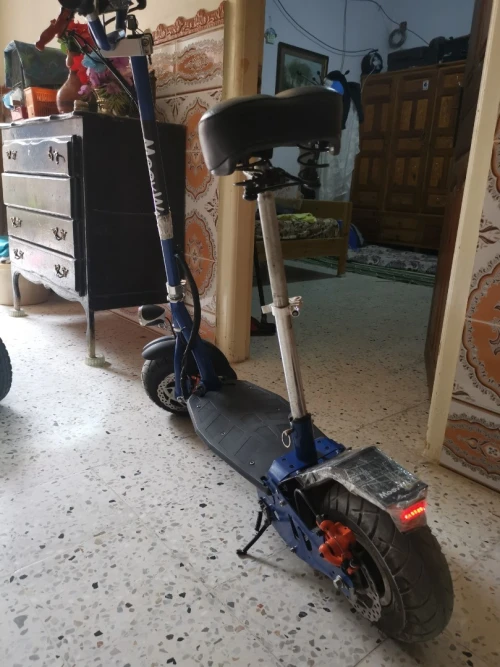 Trottinette, scooter électrique 