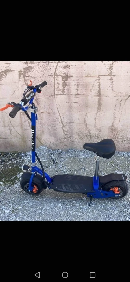 Trottinette, scooter électrique 