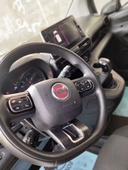 Fiat Doblo 2023 Itali