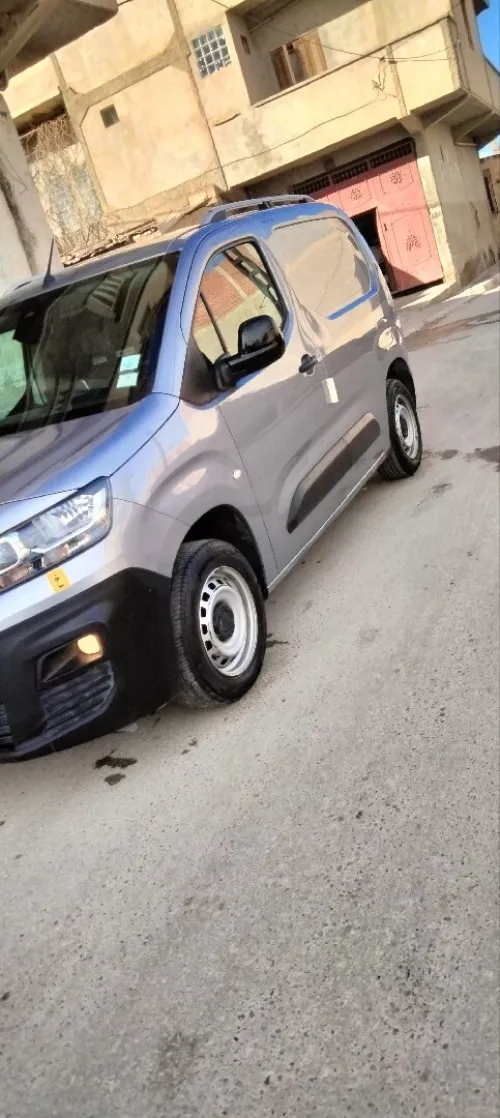 Fiat Doblo 2023 Itali