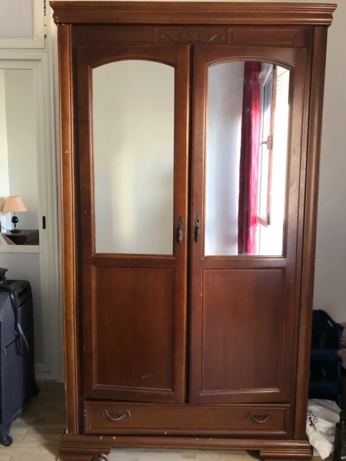 Armoire et lit