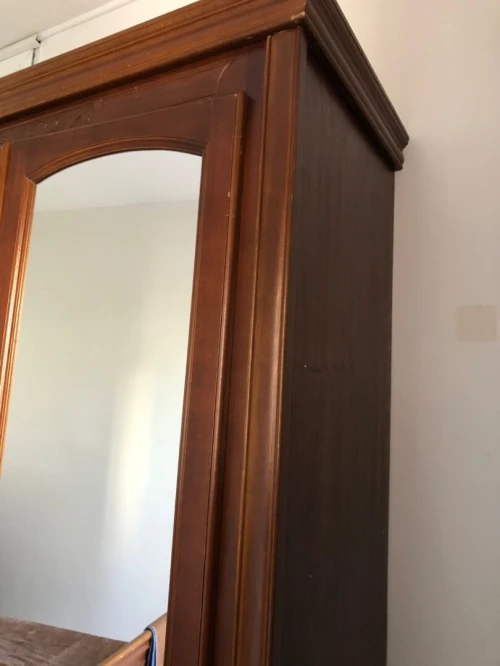 Armoire et lit