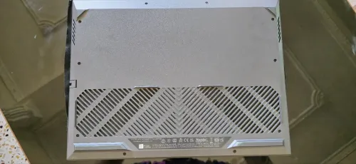Dell G15.  CPU intel I9 13900HX 2.20 GHZ. RAM 32GB  DISK 2TO.  GPU NVIDIA GeForce RTX 4060 16Gb