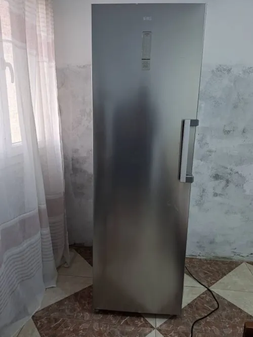 Frigo vertical