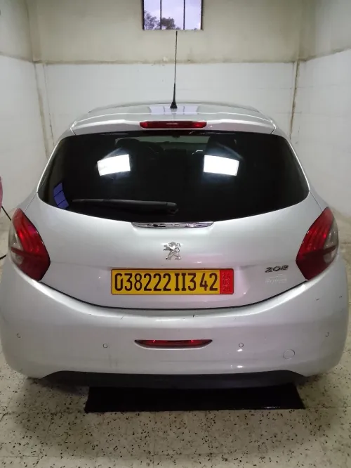 Peugeot 208 2013 Allure
