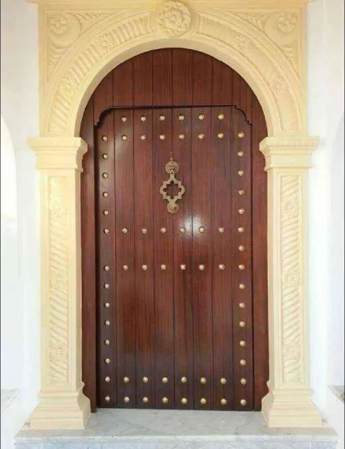 Porte sculpté 