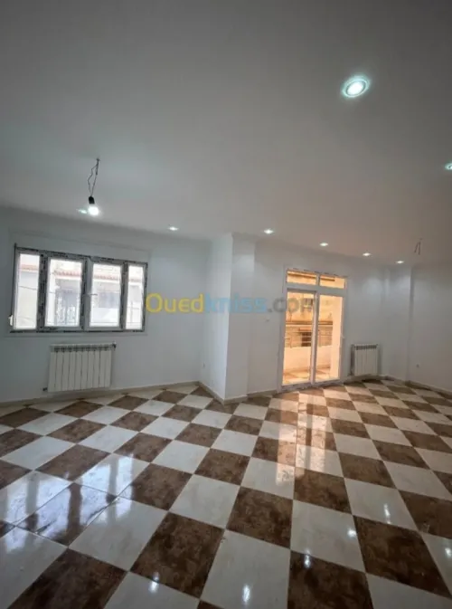 Location Appartement F4 Alger Draria