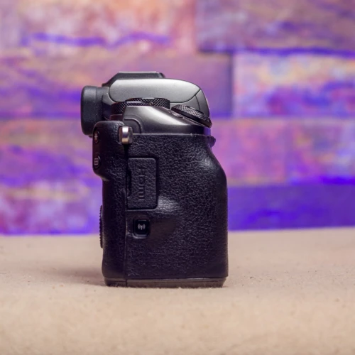 Canon EOS M5 