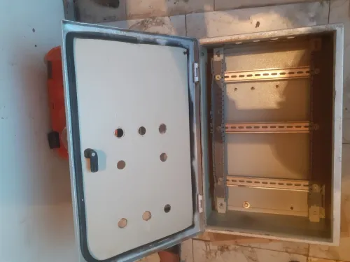 Disjoncteur marlin gerin 100a 