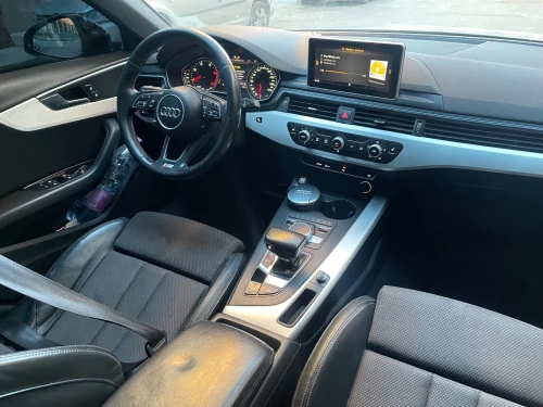 Audi A4 2016 S Line +