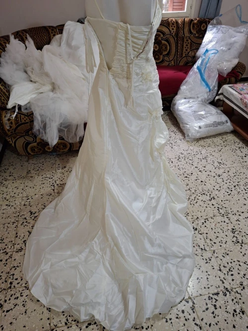 Ensemble Robes de mariées, Robes Blanches, Robes soirée