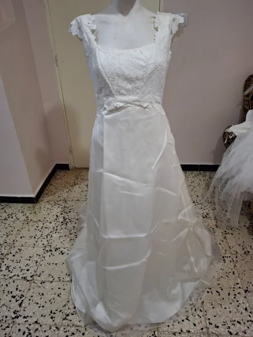 Ensemble Robes de mariées, Robes Blanches, Robes soirée