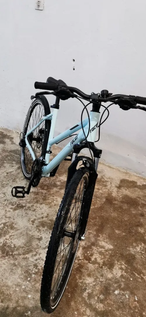Race 3000 cross 