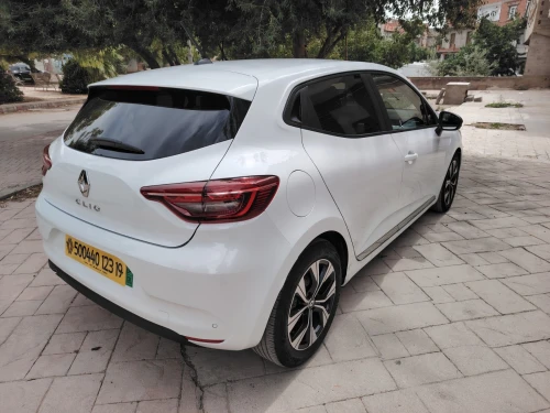 Renault Clio 5  2023 Evolution