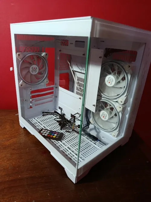 Boîtier PC Gaming M RED Crystal Sea Mini Blanc - Design Premium Compact