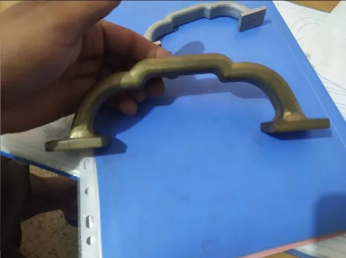 مقابض للابواب و النوافذ 