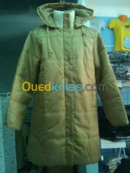 Lot vêtements enfants et femmes 