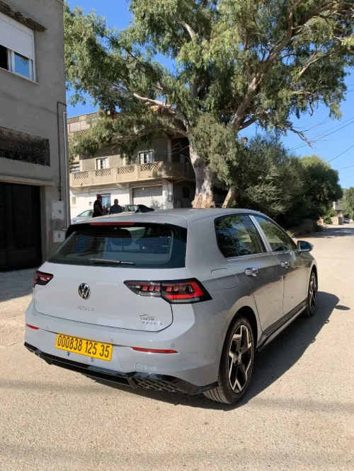 Volkswagen Golf 8 2025 R-Line