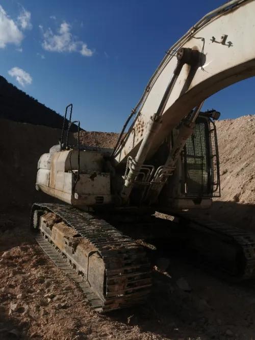 cat 325 cat 322 موتور كيمينيس 6ct مزال فيها 1996