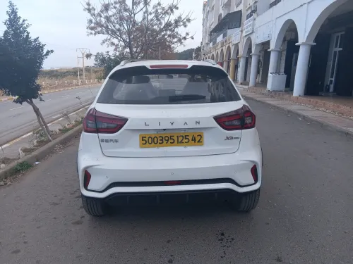 Geely Livan 2025 X3 pro