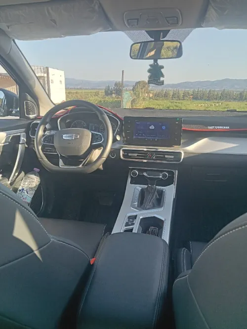 Geely Coolray 2025 
