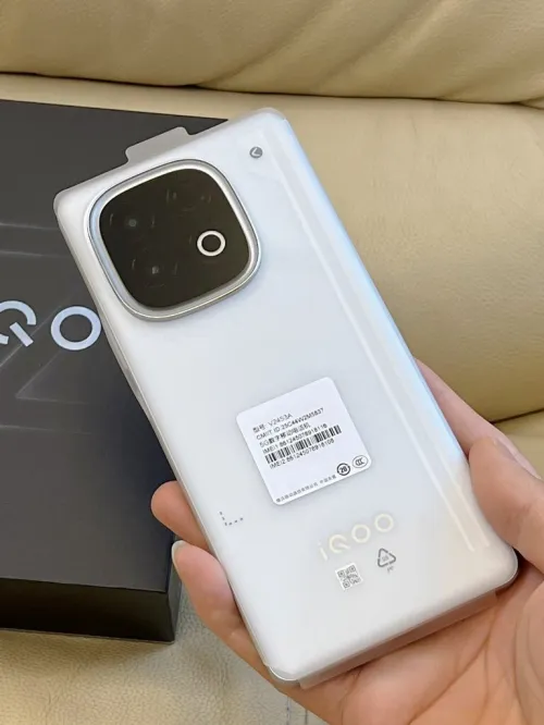 Vivo iqoo iqoo z10 turbo pro