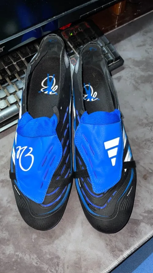 ADIDAS PREDATOR SIGNATURE BILLY