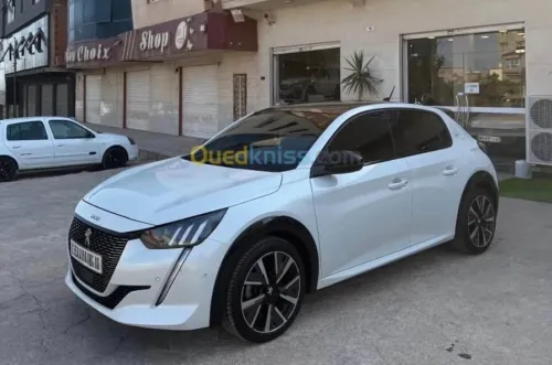 Peugeot 208 2022 GT