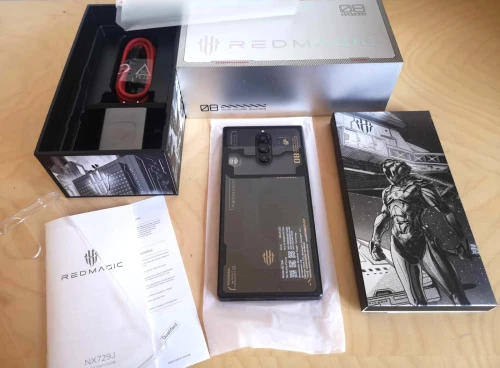 Nubia Red Magic 8 Pro – Puissance ultime : 16/512 Go, Snapdragon 8 Gen2, 6000mAh