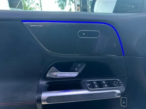 Mercedes GLB 2023 AMG  7 blace