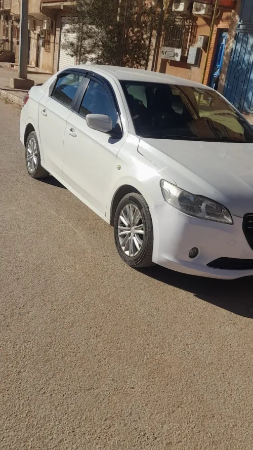Peugeot 301 2013 Allure