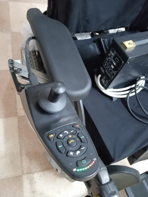 Chaise roulante électrique 