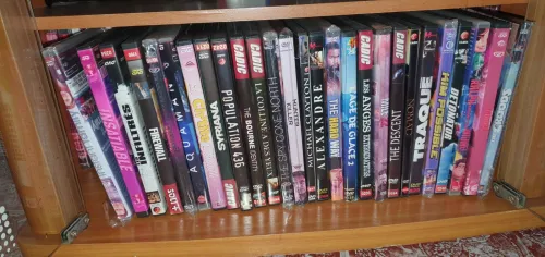 vends un lot de DVD Films 120 à 130 DVD