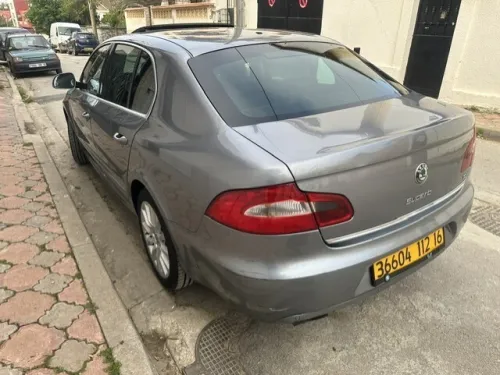 Skoda Superb 2012 Elégance