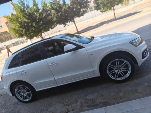 Audi Q5 2011 S Line Pack Tech