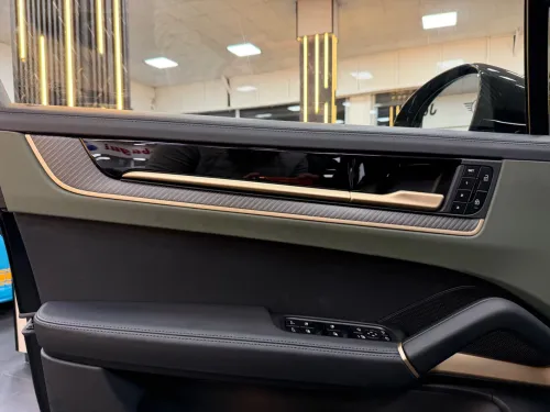 Porsche Cayenne 2026 Rolex
