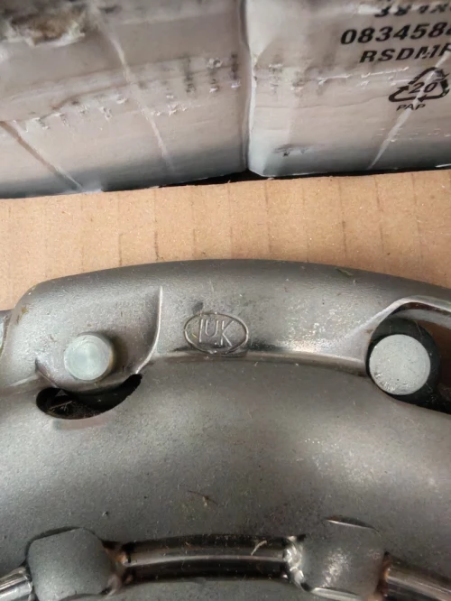 Clio 4 jt Lin Kit d'embrayage complet plus volant moteur
