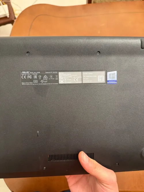 LAPTOP ASUS VivoBook