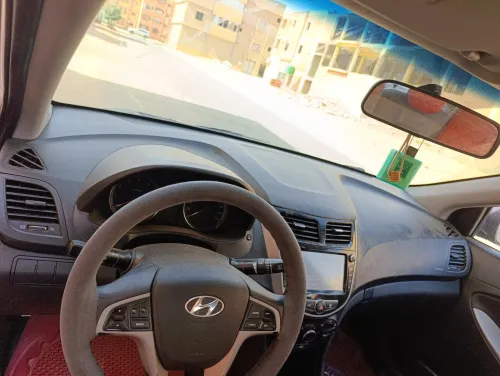 Hyundai Accent RB  4 portes 2018 Accent RB  4 portes