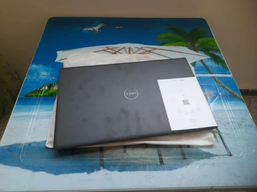 Ordinateur Portable Dell  Neuf, Jamais Ouvert