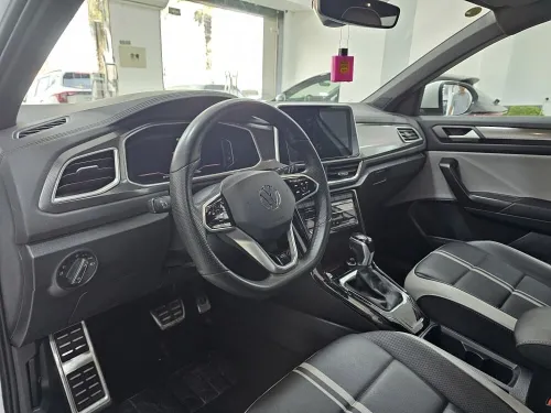 Volkswagen T-Roc 2024 R-Line 