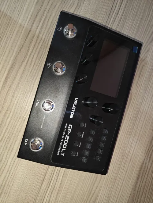 MULTI-EFFECTS PROCESSOR VALETON GP-200LT