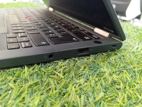 LAPTOP LENOVO THINK PAD YOGA X13