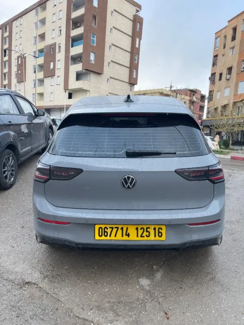 Volkswagen Golf 8 2025 R Black Edition 