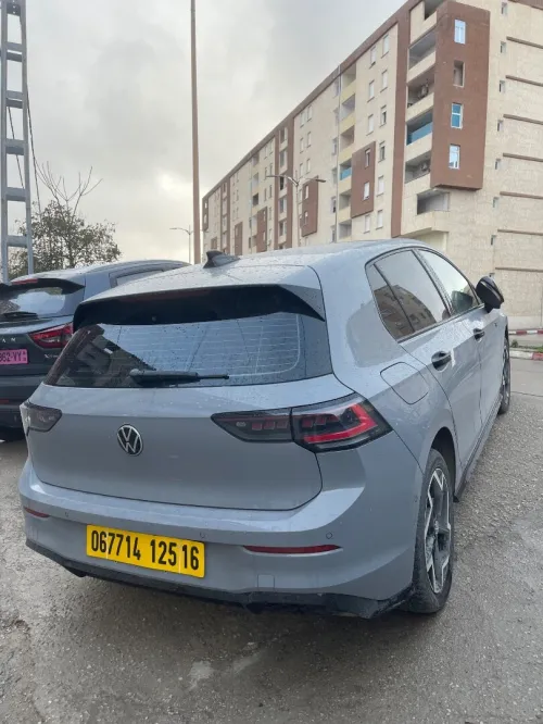 Volkswagen Golf 8 2025 R Black Edition 