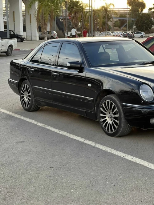Mercedes Classe E 2001 Classe E