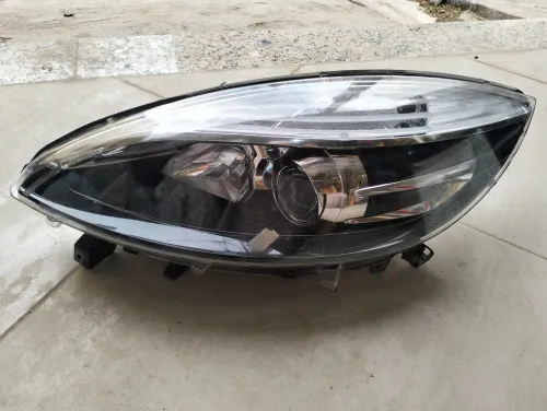 Phare gauche renault scenic 2012-2016 avec loup