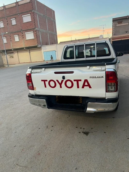 Toyota Hilux 2022 LEGEND DC 4x2